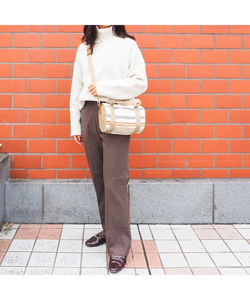 LES TOILES DU SOLEIL(レトワールデュソレイユ)の「tambour bag(タンブール バッグ)(ショルダーバッグ・レディース・レッド/アイボリー/ブラック・フリー)」の14枚目の写真