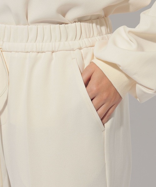 Elura（エルーラ）の「サマ見えセミフレアワイドパンツ＜低身長サイズあり＞/249501（その他パンツ・レディース・ブルー系その他5/オレンジ/オフホワイト/ネイビー/ブラック・MEDIUM/FREE(S)/LARGE/X-LARGE）」の18枚目の写真