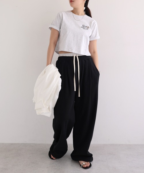 Freesia by andme(フリージアバイアンドミー)の「BloomフラワーロゴプリントミニTシャツ(Tシャツ/カットソー・レディース・オートミール/オフホワイト/スミクロ/キナリ・M)」の19枚目の写真