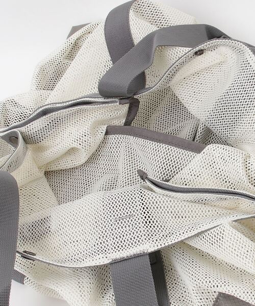 MARMOT(マーモット)の「Marmot/マーモット マーモットマウンテンワークス メッシュ マッシブトート MMW Mesh Massive Tote(トートバッグ・メンズ・ブラック/アイボリー/イエロー・FREE)」の6枚目の写真