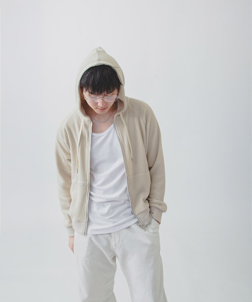 ZIP FIVE -White Line-(ジップファイブホワイトライン)の「【White Line】 ワッフル ダブルジップパーカー/ 短丈 ジップパーカー(パーカー・メンズ・ナチュラル/ブラック/グレー・MEDIUM/X-LARGE/LARGE)」の7枚目の写真