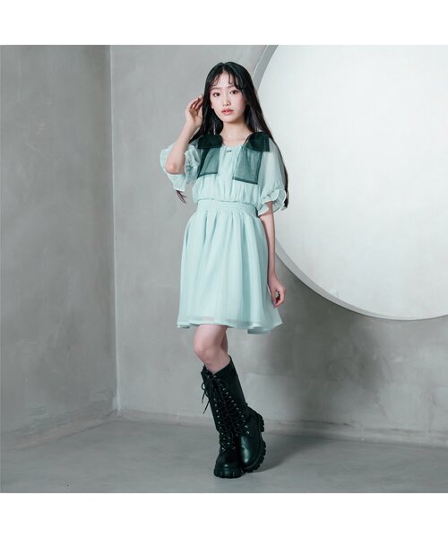 algy（アルジー）の「ふんわり肩りぼんワンピ（ワンピース・キッズ・ブラック/アイボリー/サックスブルー・XX-SMALL/X-SMALL/MEDIUM/SMALL）」の4枚目の写真