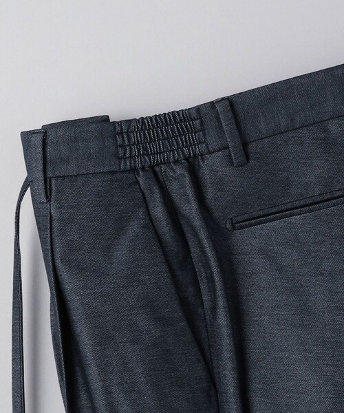 UNITED ARROWS(ユナイテッドアローズ)の「デニムジャージ サイドシャーリング 1プリーツ パンツ(スラックス・メンズ・ネイビー・46/48/50/52/54/42)」の8枚目の写真
