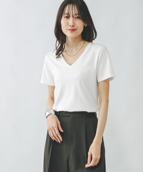 GLOBAL WORK（グローバルワーク）の「Fffit エフィット/やわらかストレッチVネックT/291138（Tシャツ/カットソー・レディース・オフホワイト/ブラック/ベージュ/ネイビー・SMALL/LARGE/MEDIUM/X-SMALL）」の7枚目の写真