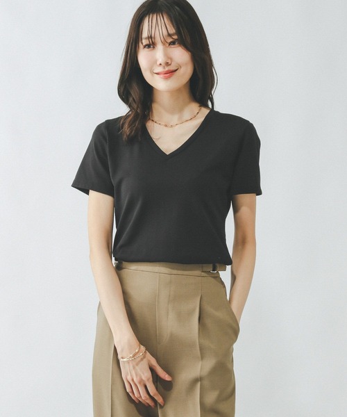 GLOBAL WORK（グローバルワーク）の「Fffit エフィット/やわらかストレッチVネックT/291138（Tシャツ/カットソー・レディース・オフホワイト/ブラック/ベージュ/ネイビー・SMALL/LARGE/MEDIUM/X-SMALL）」の11枚目の写真