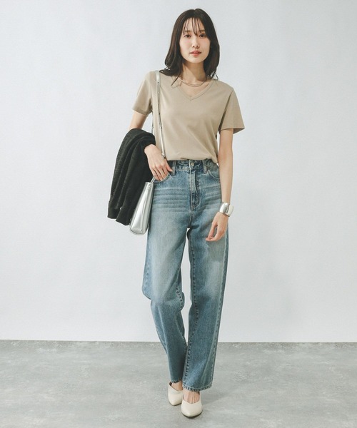 GLOBAL WORK（グローバルワーク）の「Fffit エフィット/やわらかストレッチVネックT/291138（Tシャツ/カットソー・レディース・オフホワイト/ブラック/ベージュ/ネイビー・SMALL/LARGE/MEDIUM/X-SMALL）」の14枚目の写真