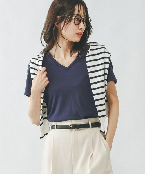 GLOBAL WORK（グローバルワーク）の「Fffit エフィット/やわらかストレッチVネックT/291138（Tシャツ/カットソー・レディース・オフホワイト/ブラック/ベージュ/ネイビー・SMALL/LARGE/MEDIUM/X-SMALL）」の21枚目の写真