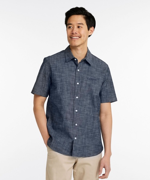 L.L.Bean(エルエルビーン)の「コンフォート・ストレッチ・シャンブレー・シャツ、半袖 ジャパン・フィット(シャツ/ブラウス・メンズ・ホワイト/ダークインディゴブルー/インディゴブルー・X-LARGE/LARGE/MEDIUM)」の4枚目の写真