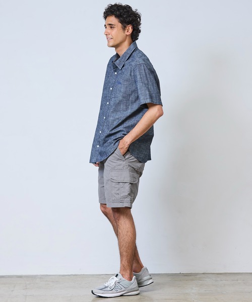 L.L.Bean(エルエルビーン)の「コンフォート・ストレッチ・シャンブレー・シャツ、半袖 ジャパン・フィット(シャツ/ブラウス・メンズ・ホワイト/ダークインディゴブルー/インディゴブルー・X-LARGE/LARGE/MEDIUM)」の11枚目の写真