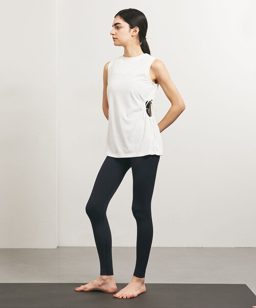 TO UNITED ARROWS(トゥーユナイテッドアローズ)の「<TO UNITED ARROWS>UPDRIFT サイドホール タンクトップ(タンクトップ・レディース・オフホワイト/ピンク/ブラック・FREE)」の8枚目の写真