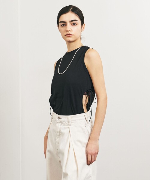 TO UNITED ARROWS(トゥーユナイテッドアローズ)の「<TO UNITED ARROWS>UPDRIFT サイドホール タンクトップ(タンクトップ・レディース・オフホワイト/ピンク/ブラック・FREE)」の11枚目の写真