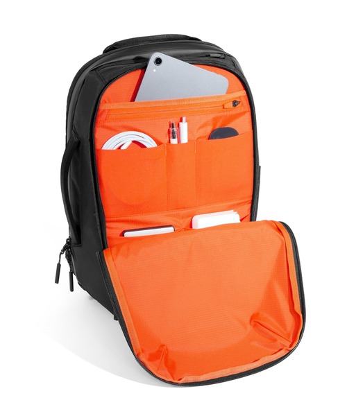 Aer（エアー）の「Aer エアー DAY PACK 3 X-PAC バックパック B4 16インチPC対応（バックパック/リュック・メンズ・ブラック・FREE）」の4枚目の写真