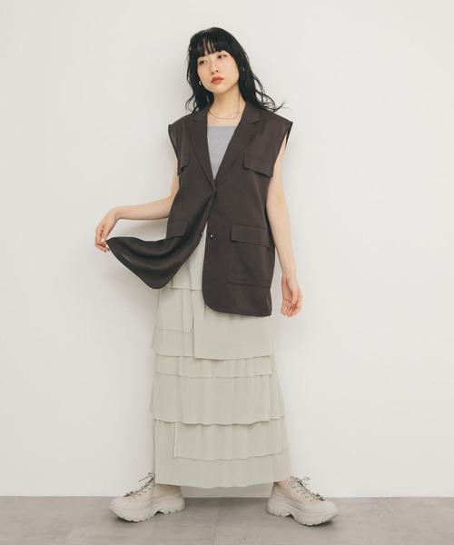 KBF（ケイビーエフ）の「カップ付きクロップドキャミソール（キャミソール・レディース・オフホワイト/グレー/チャコールグレー・ONE）」の22枚目の写真