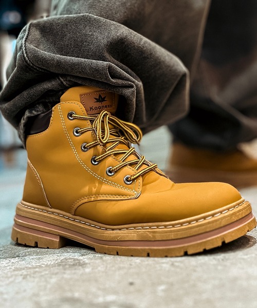 CALIFORNIA OUTFITTERS(カリフォルニア アウトフィッターズ)の「3C23 6ホールワークブーツ(ブーツ・メンズ・ブラック/キャメル・44/40/42)」の1枚目の写真