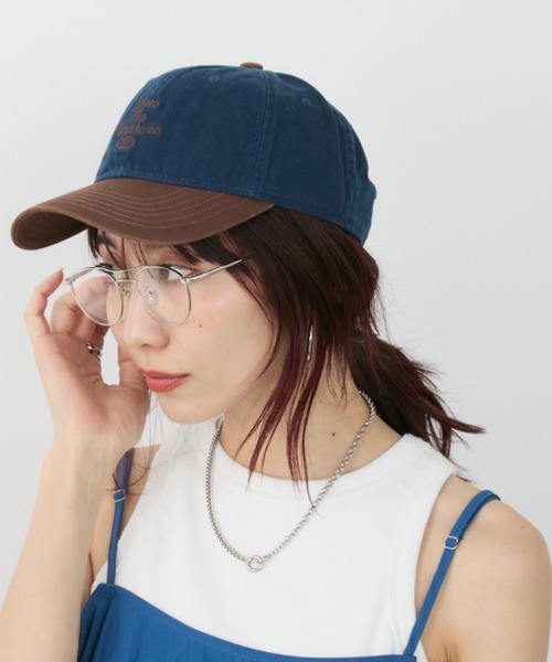 Auntie Rosa Holiday（アンティローザホリデー）の「バイカラーロゴ刺繍キャップ（キャップ・レディース・ネイビー/ブラウン/アイボリー・FREE）」の5枚目の写真