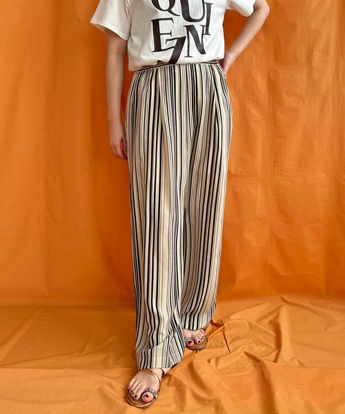 LHELBIE（レルビエ）の「ストライプタックパンツ（その他パンツ・レディース・ブラック/ライトベージュ/レッド・M）」の13枚目の写真