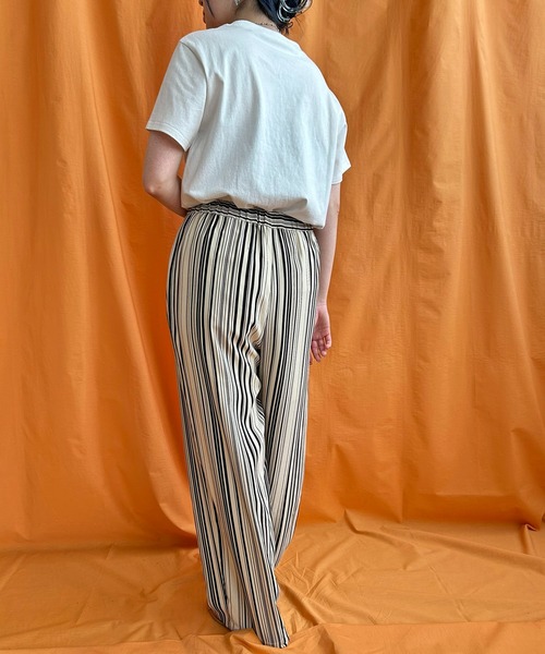 LHELBIE（レルビエ）の「ストライプタックパンツ（その他パンツ・レディース・ブラック/ライトベージュ/レッド・M）」の8枚目の写真