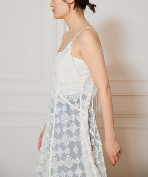 IENA LA BOUCLE(イエナラブークル)の「IENA LA BOUCLE チュールキャミワンピース(ワンピース・レディース・ホワイト・FREE)」の9枚目の写真