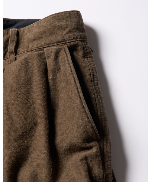 wjk（ダヴルジェイケイ）の「vintage 2-tuck easy trousers（その他パンツ・メンズ・ダークオリーブ/ダークグレー・SMALL/MEDIUM/LARGE/X-LARGE）」の7枚目の写真