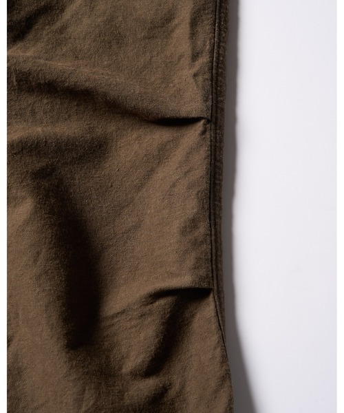 wjk（ダヴルジェイケイ）の「vintage 2-tuck easy trousers（その他パンツ・メンズ・ダークオリーブ/ダークグレー・SMALL/MEDIUM/LARGE/X-LARGE）」の5枚目の写真
