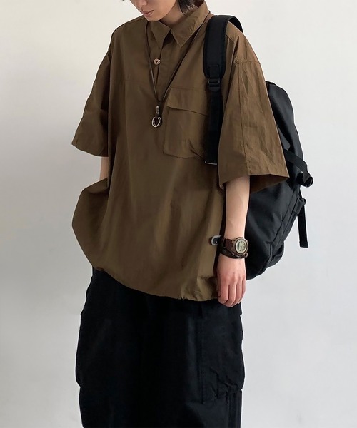 SBG（エスビー）の「SBG ドロストカジュアルシャツ（シャツ/ブラウス・メンズ・ブラウン/ネイビー・MEDIUM/LARGE）」の5枚目の写真
