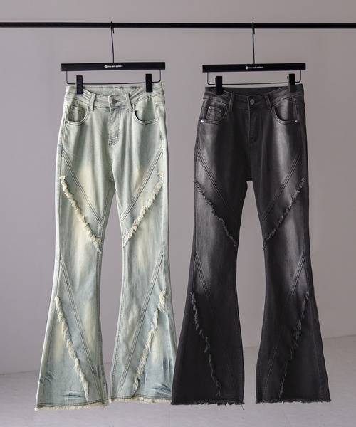 me+em select(ミームセレクト)の「【 2color / 4size 】フリンジデザインヴィンテージライクストレッチフレアデニム / fringe design vintage-like stretch flare denim(デニムパンツ・レディース・ブラック/ブルー・SMALL/MEDIUM/LARGE/X-LARGE)」の3枚目の写真