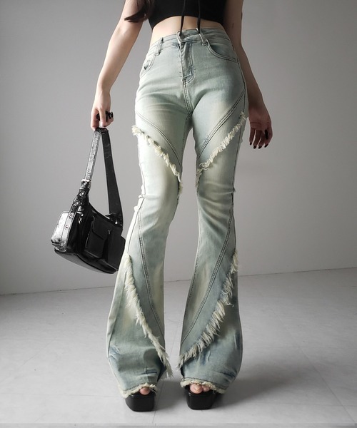 me+em select(ミームセレクト)の「【 2color / 4size 】フリンジデザインヴィンテージライクストレッチフレアデニム / fringe design vintage-like stretch flare denim(デニムパンツ・レディース・ブラック/ブルー・SMALL/MEDIUM/LARGE/X-LARGE)」の15枚目の写真
