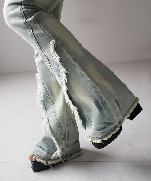 me+em select(ミームセレクト)の「【 2color / 4size 】フリンジデザインヴィンテージライクストレッチフレアデニム / fringe design vintage-like stretch flare denim(デニムパンツ・レディース・ブラック/ブルー・SMALL/MEDIUM/LARGE/X-LARGE)」の8枚目の写真