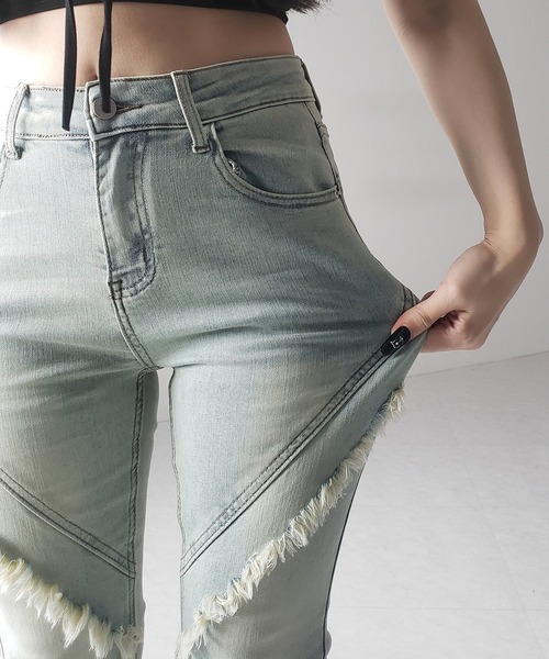 me+em select(ミームセレクト)の「【 2color / 4size 】フリンジデザインヴィンテージライクストレッチフレアデニム / fringe design vintage-like stretch flare denim(デニムパンツ・レディース・ブラック/ブルー・SMALL/MEDIUM/LARGE/X-LARGE)」の17枚目の写真