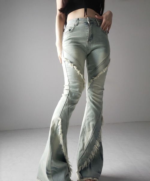 me+em select(ミームセレクト)の「【 2color / 4size 】フリンジデザインヴィンテージライクストレッチフレアデニム / fringe design vintage-like stretch flare denim(デニムパンツ・レディース・ブラック/ブルー・SMALL/MEDIUM/LARGE/X-LARGE)」の10枚目の写真