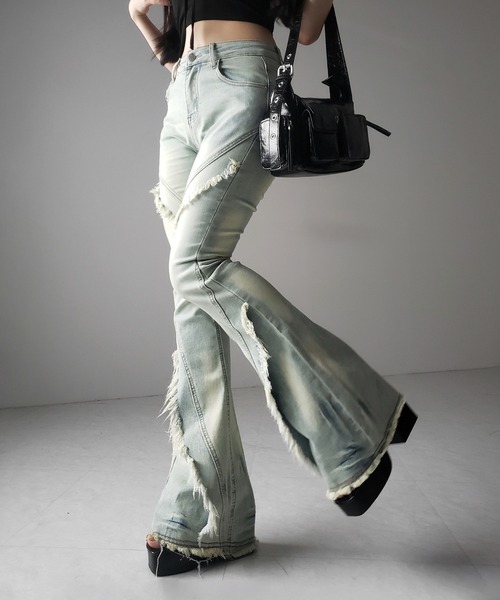 me+em select(ミームセレクト)の「【 2color / 4size 】フリンジデザインヴィンテージライクストレッチフレアデニム / fringe design vintage-like stretch flare denim(デニムパンツ・レディース・ブラック/ブルー・SMALL/MEDIUM/LARGE/X-LARGE)」の13枚目の写真