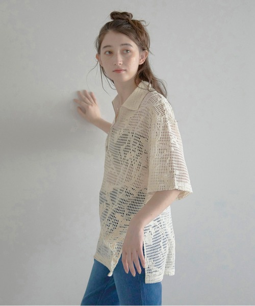 MINERTE(ミネルテ)の「【MINERTE】flower embroidery half zip mesh shirt / フラワー刺繍ハーフジップメッシュシャツ(シャツ/ブラウス・レディース・ブラック/アイボリー・FREE)」の5枚目の写真