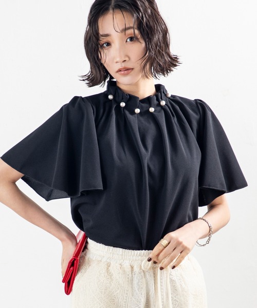 MILLION CARATS（ミリオンカラッツ）の「【接触冷感・UVカット・吸水速乾】大人のきちんと感も叶う、夏の頼れる機能派パールネックジョーゼットトップス（シャツ/ブラウス・レディース・ブラック/ベージュ・FREE）」の21枚目の写真