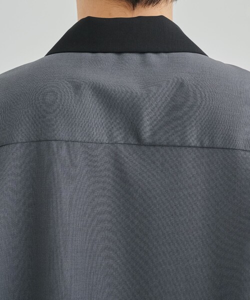 UNITED TOKYO（ユナイテッドトウキョウ）の「SUMMER WOOL オープンカラーシャツ　接触冷感｜防シワ｜防臭性（シャツ/ブラウス・メンズ・オフホワイト/ブラック/ダークグレー/グレイッシュベージュ・1/2）」の5枚目の写真