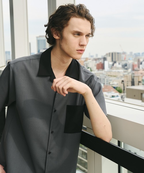 UNITED TOKYO(ユナイテッドトウキョウ)の「【防臭冷感】SUMMER WOOL オープンカラーシャツ 接触冷感|防シワ|防臭性|夏服|吸湿性(シャツ/ブラウス・メンズ・オフホワイト/ブラック/ダークグレー/グレイッシュベージュ・1/2)」の22枚目の写真