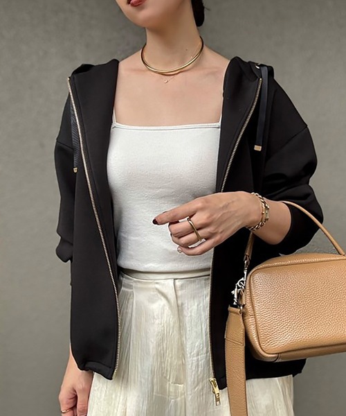 Emma Taylor（エマテイラー）の「ダンボールドロストフレアヘムパーカー（パーカー・レディース・ブラック/ライトベージュ/シルバー系/MD.Gray・FREE）」の9枚目の写真