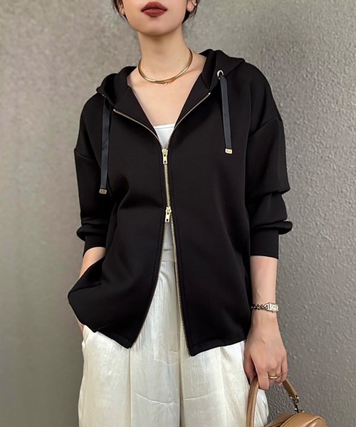 Emma Taylor（エマテイラー）の「ダンボールドロストフレアヘムパーカー（パーカー・レディース・ブラック/ライトベージュ/シルバー系/MD.Gray・FREE）」の8枚目の写真