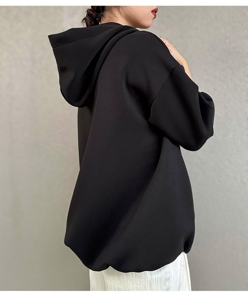 Emma Taylor（エマテイラー）の「ダンボールドロストフレアヘムパーカー（パーカー・レディース・ブラック/ライトベージュ/シルバー系/MD.Gray・FREE）」の14枚目の写真