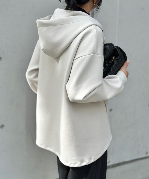 Emma Taylor（エマテイラー）の「ダンボールドロストフレアヘムパーカー（パーカー・レディース・ブラック/ライトベージュ/シルバー系/MD.Gray・FREE）」の19枚目の写真