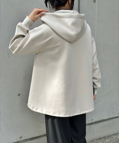 Emma Taylor（エマテイラー）の「ダンボールドロストフレアヘムパーカー（パーカー・レディース・ブラック/ライトベージュ/シルバー系/MD.Gray・FREE）」の20枚目の写真