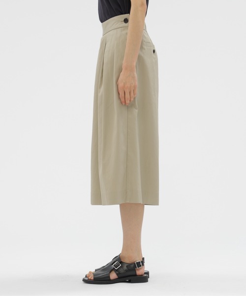 MARGARET HOWELL（マーガレットハウエル）の「SOFT BRUSHED COTTON TWILL（その他パンツ・レディース・ベージュ/オリーブドラブ・1/2/3）」の7枚目の写真