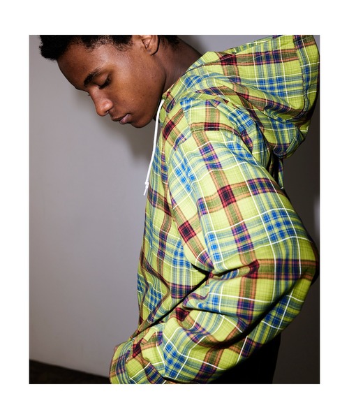 BEAMS（ビームス）の「ワイドフィット リフレクター チェック フードシャツ（シャツ/ブラウス・メンズ・ネイビー/イエロー・S/M/L/XL）」の2枚目の写真