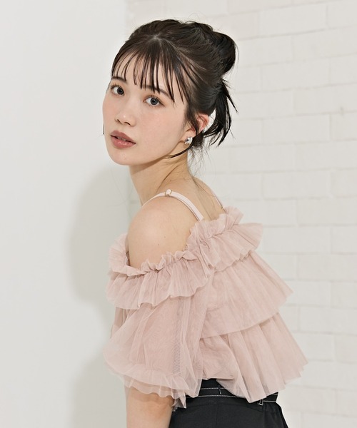 REDYAZEL（レディアゼル）の「ボリュームフリルチュール2WAYトップス（キャミソール・レディース・オフホワイト/ベージュ/ネイビー・FREE）」の8枚目の写真