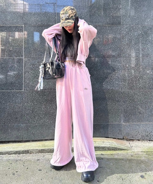 repipi armario(レピピ アルマリオ)の「WZIPショートフーディ(パーカー・キッズ・ピンク系その他/グレー/ブラック系その他・MEDIUM/SMALL/LARGE)」の16枚目の写真