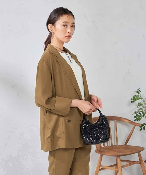 a.v.v（アーヴェヴェ）の「【接触冷感/UVカット/吸水速乾】美ラクるダブルブレストジャケット（その他アウター・レディース・カーキ/サンドベージュ・36/38）」の10枚目の写真