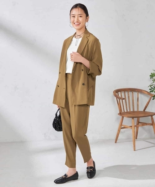 a.v.v（アーヴェヴェ）の「【接触冷感/UVカット/吸水速乾】美ラクるダブルブレストジャケット（その他アウター・レディース・カーキ/サンドベージュ・36/38）」の12枚目の写真