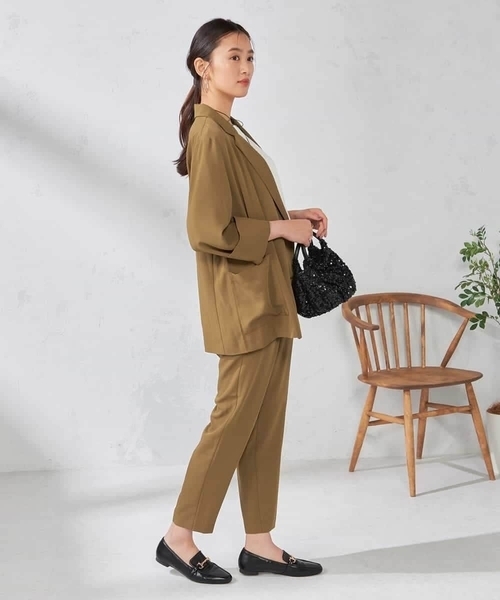 a.v.v（アーヴェヴェ）の「【接触冷感/UVカット/吸水速乾】美ラクるダブルブレストジャケット（その他アウター・レディース・カーキ/サンドベージュ・36/38）」の14枚目の写真