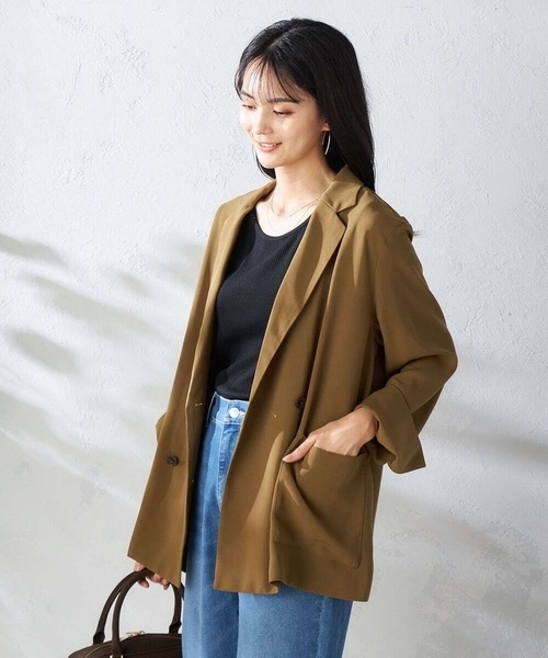 a.v.v（アーヴェヴェ）の「【接触冷感/UVカット/吸水速乾】美ラクるダブルブレストジャケット（その他アウター・レディース・カーキ/サンドベージュ・36/38）」の15枚目の写真