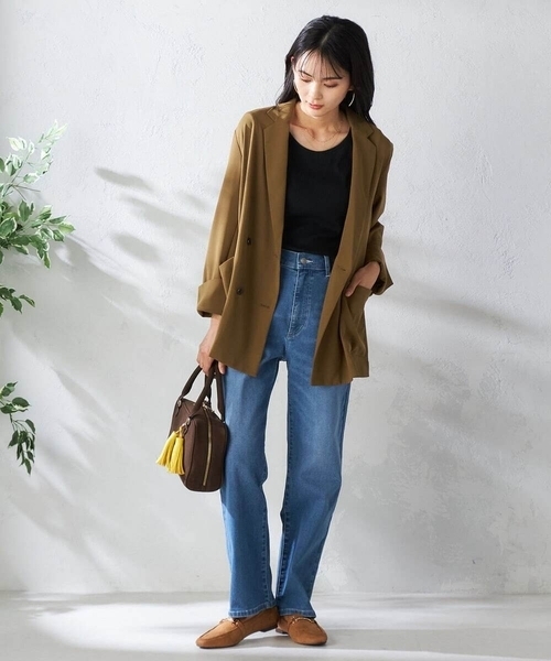 a.v.v（アーヴェヴェ）の「【接触冷感/UVカット/吸水速乾】美ラクるダブルブレストジャケット（その他アウター・レディース・カーキ/サンドベージュ・36/38）」の20枚目の写真