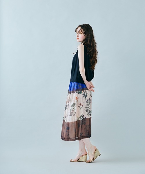 Audie a Muses(オーディアミューズ)の「バックシャンノースリーブカットソー(Tシャツ/カットソー・レディース・オフホワイト/ブラック・38/42)」の13枚目の写真